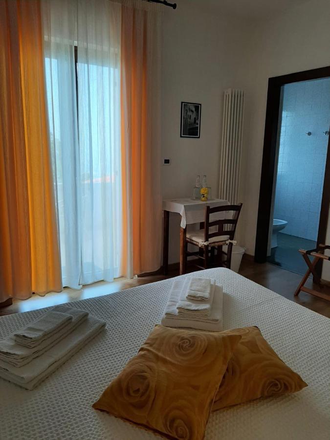 Bed and Breakfast La Quercia San Mauro di Saline Экстерьер фото
